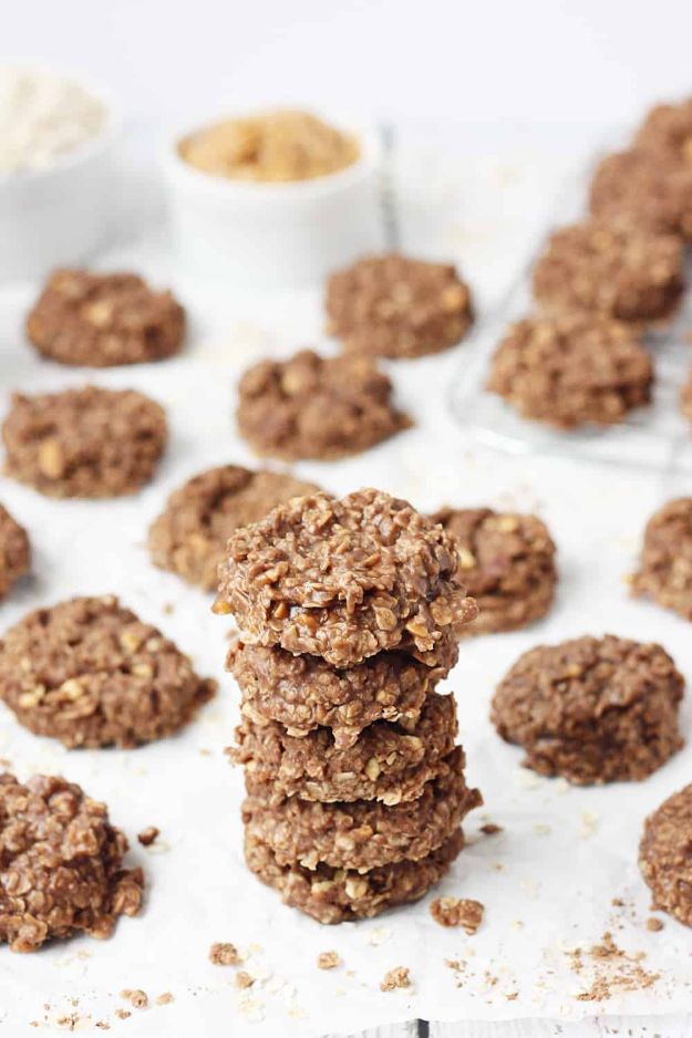 Potluck Recipe Ideas - Crunchy Peanut Butter No Bake Cookies - Easy Recipes to Take To Potlucks - Dinner Casseroles, Salads, One Pot Meals, Pasta Dishes, Quick Crockpot Recipes