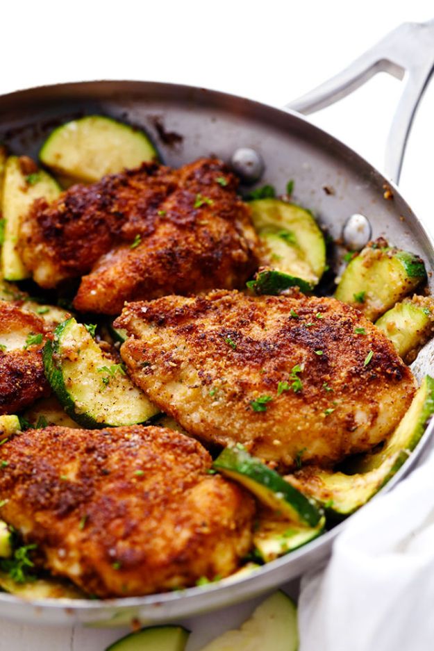 Chicken Breast Recipes - Crispy Parmesan Garlic Chicken with Zucchini - Healthy, Easy Chicken Recipes for Dinner, Lunch, Parties and Quick Weeknight Meals - Boneless Chicken Breast Casserole Recipes, Oven Baked Ideas, Crockpot Chicken Breasts, Marinades for Grilled Foods, Salads, Shredded Chicken Tacos, Creamy Pasta, Keto and Low Carb, Mexican, Asian and Italian Food http://diyjoy.com/chicken-breast-recipes