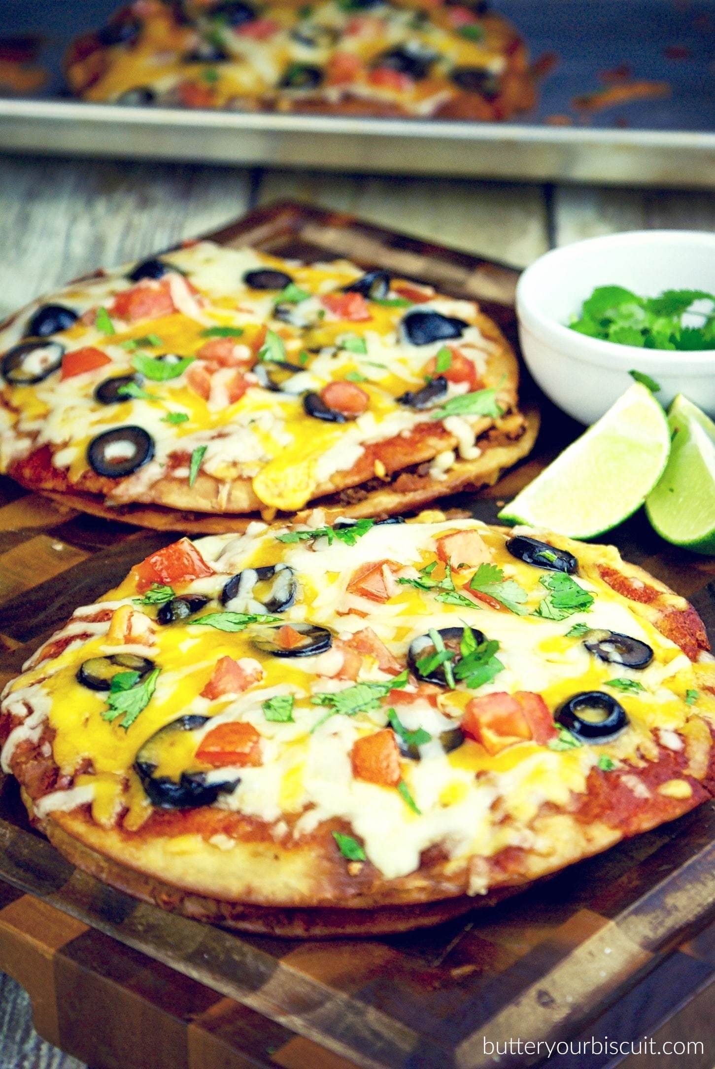 Best Pizza Recipes - Easy Mexican Pizza - Homemade Pizza Recipe Ideas for Healthy, Easy Dinner, Lunch and Snacks - How To Make Pizza Dough at Home - Step by Step Tutorials for Varieties with Pepperoni, Gourmet and Unique Tips With Pillsbury Biscuits, for Kids, With Chicken and French Bread - Thin Crust and Deep Dish Pizzas http://diyjoy.com/best-pizza-recipes