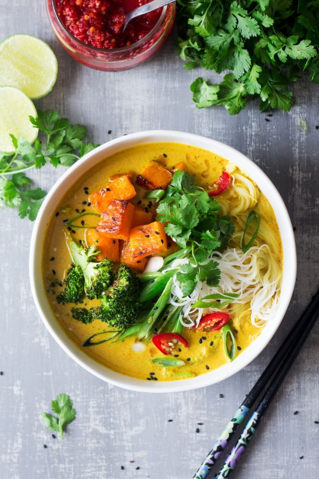 Soup Recipes - Vegan Khao Soi Soup - Healthy Soups and Recipe Ideas - Easy Slow Cooker Dishes, Soup Recipe for Chicken, Sausage, With Ground Beef, Potato, Vegetarian, Mexican and Asian Varieties - Creamy Soups for Winter and Fall - Low Carb and Keto Meals - Quick Bean Soup and Copycat Recipes http://diyjoy.com/soup-recipes