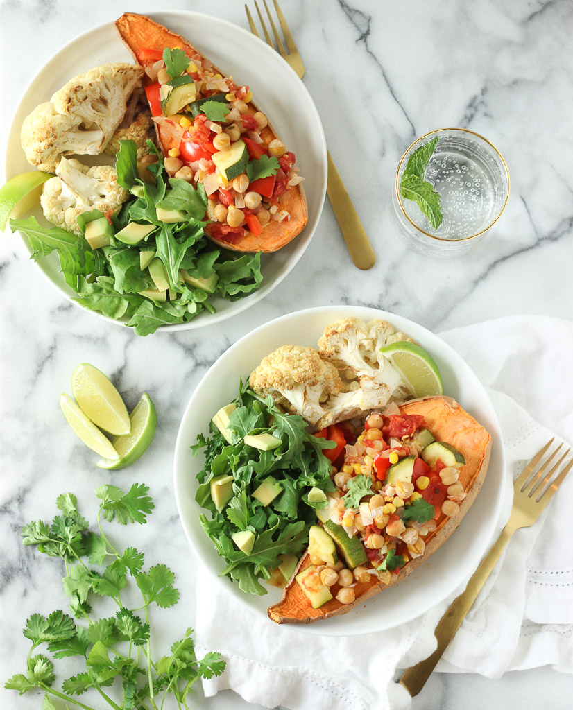 HEALTHY SWEET POTATO SUMMER TIME VEGGIE BOATS! Light yet filling dinner loaded with Summer produce! Recipe is dairy-free, gluten-free, vegetarian and vegan friendly. Makes the perfect healthy summer time dinner recipe!