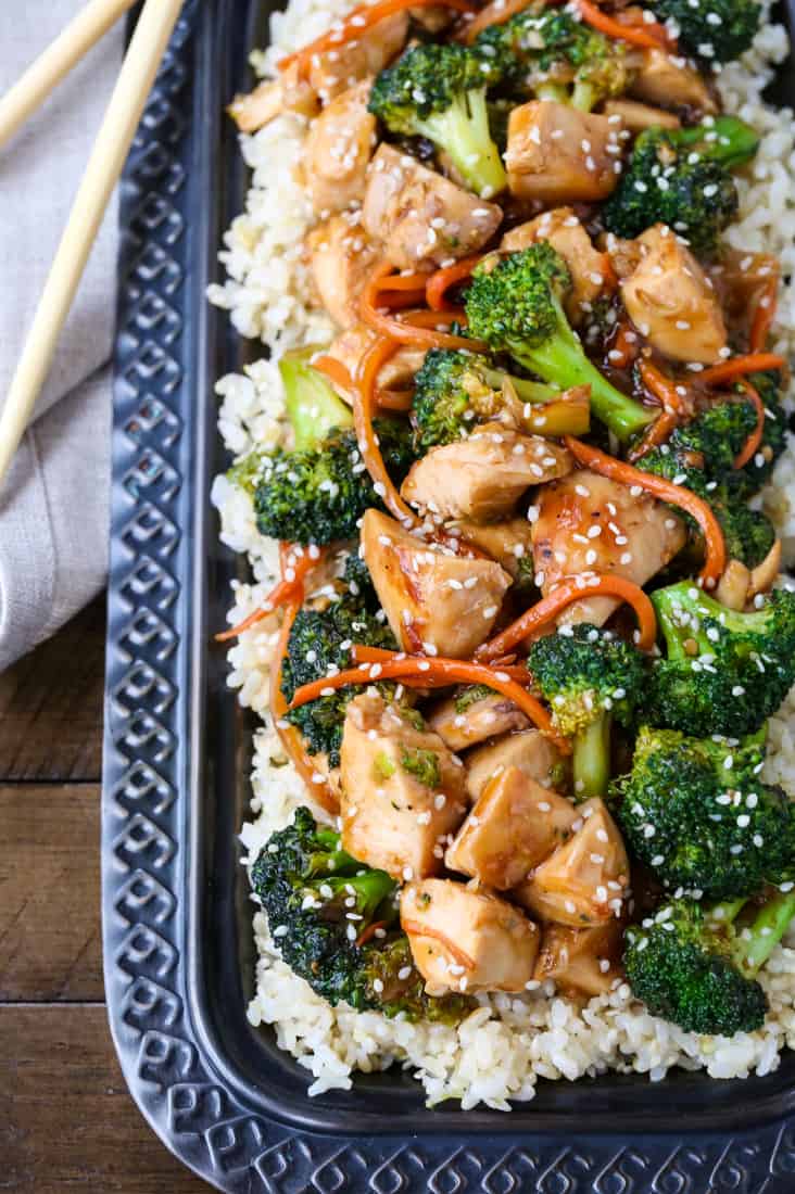 Rotisserie Chicken and Broccoli Stir Fry is an easy dinner recipe with chicken and broccoli