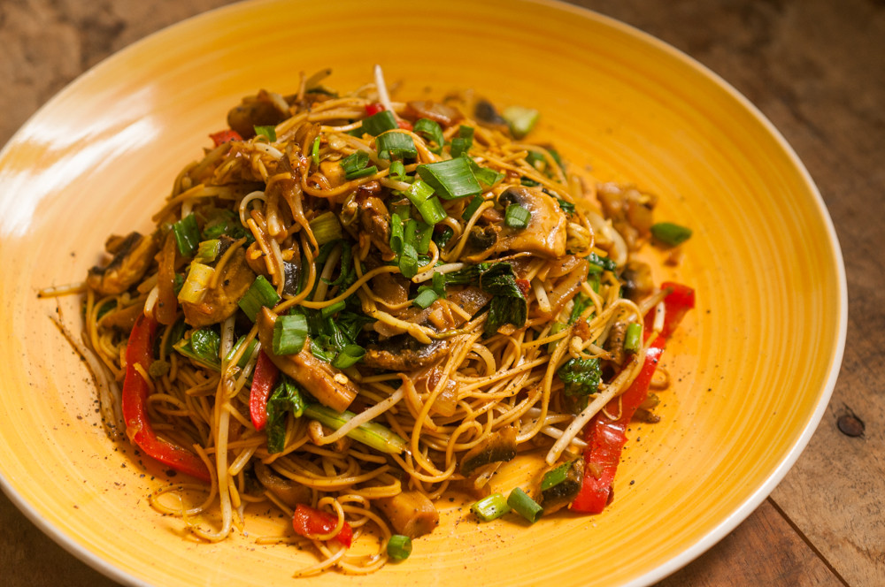 Are Chow Mein Noodles Vegan
 Vegan Mushroom Chow Mein