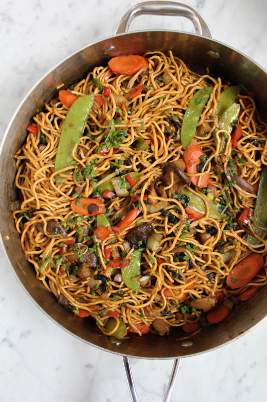 Are Chow Mein Noodles Vegan
 Healthy Tasty Ve arian Chow Mein • Hip Foo Mom