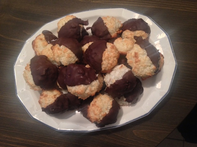 Are Coconut Macaroons Gluten Free
 How to Make Gluten Free Coconut Macaroons Recipe Snapguide
