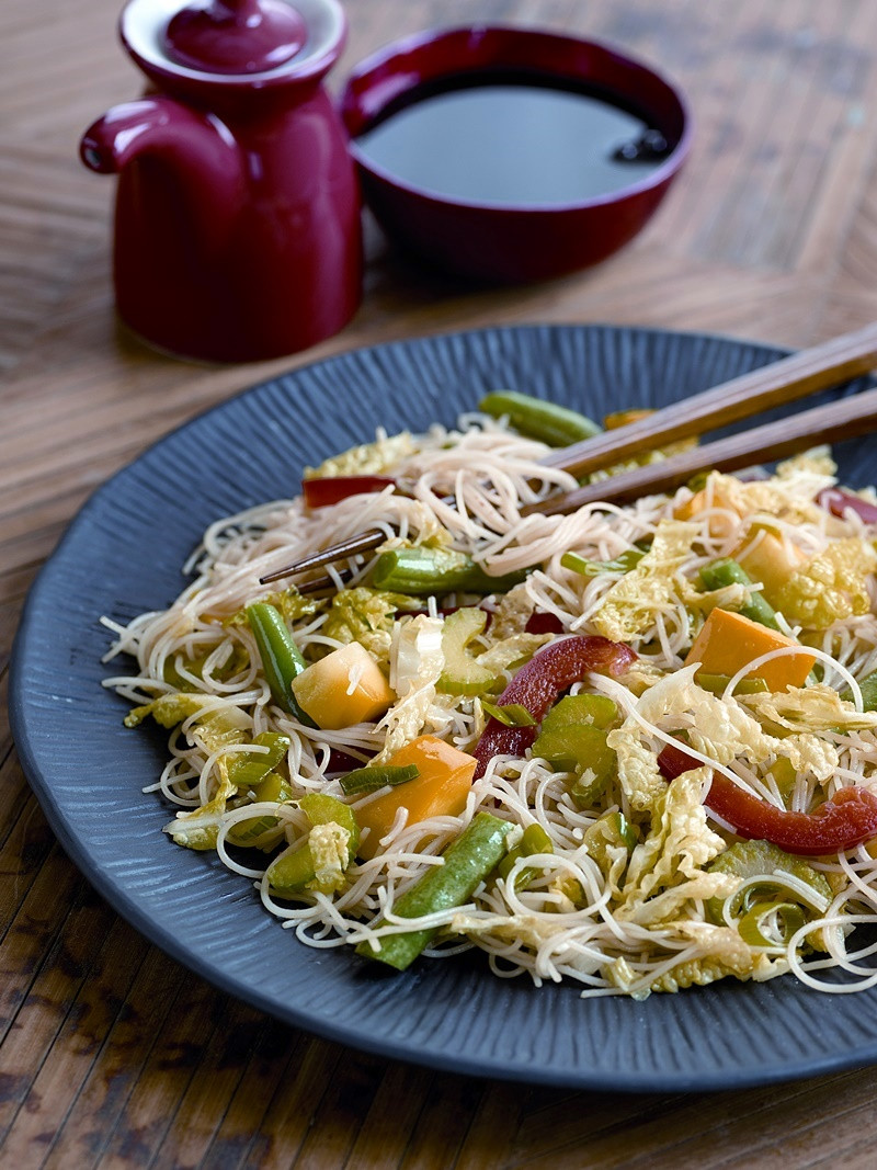 Are Rice Noodles Vegan
 Szechuan Style Ve able Stir Fry with Rice Noodles Recipe
