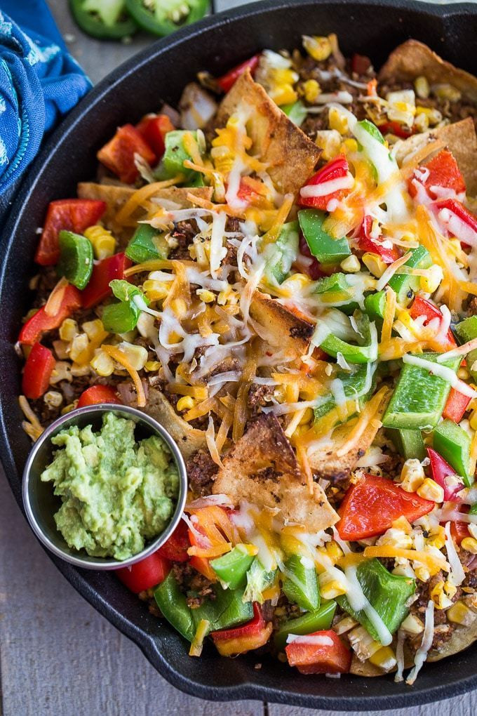 Baked Nachos Vegetarian
 Loaded Ve arian Nachos