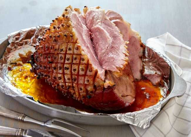 Baking Easter Ham
 How to Create a Simple but Special Easter Buffet