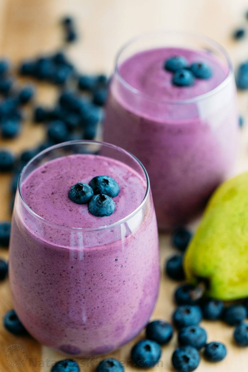 Blueberry Smoothies Healthy
 healthy blueberry smoothie with greek yogurt