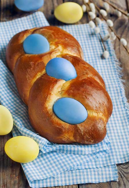 Braided Easter Egg Bread
 Celebrate With A Traditional Italian Easter Egg Bread