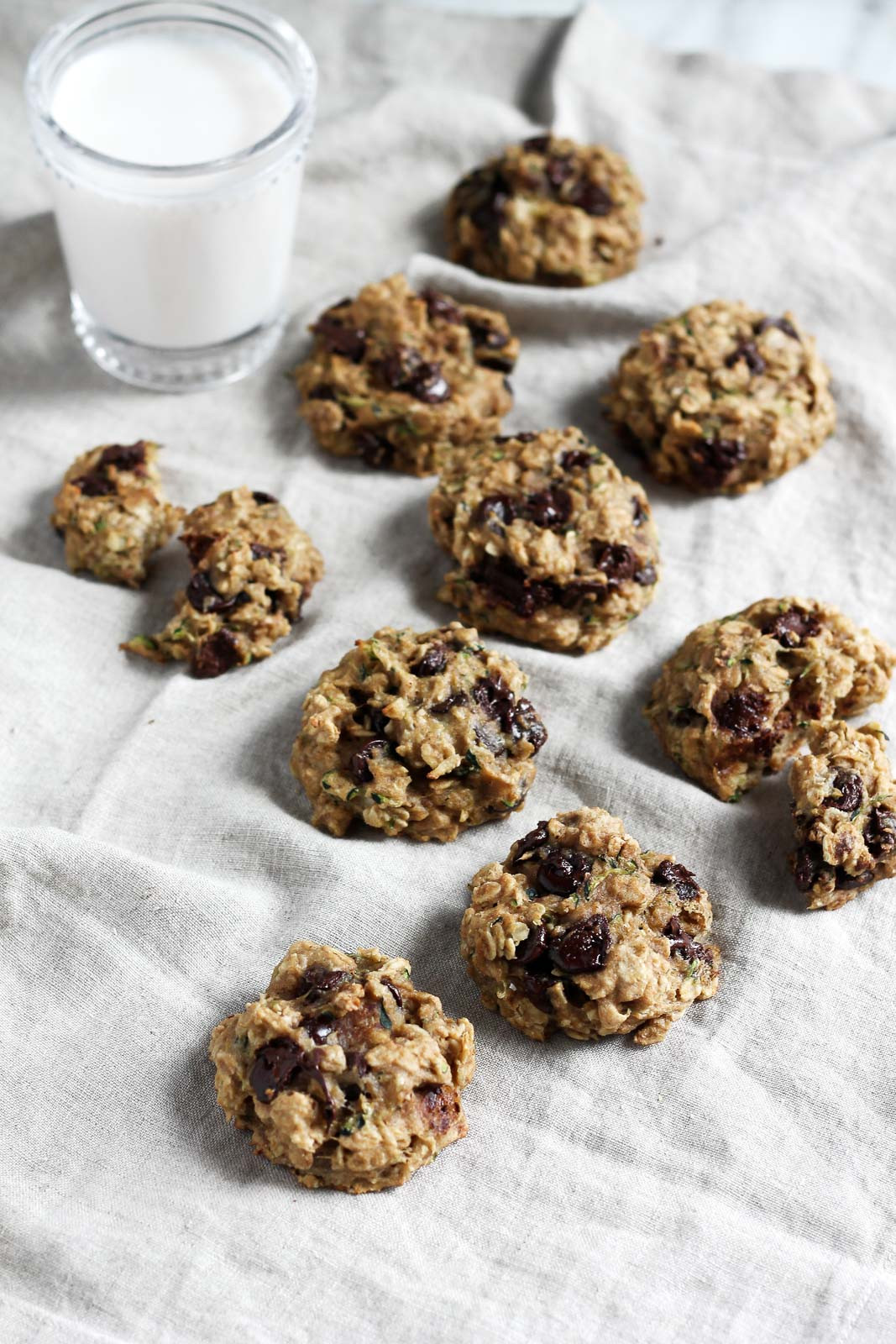 Choc Chip Oatmeal Cookies Healthy
 Healthy Chocolate Chip Zucchini Oatmeal Cookies