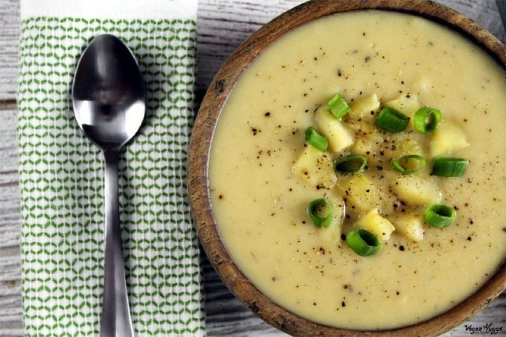 Dairy Free Potato Leek Soup
 Creamy Vegan Potato Leek Soup