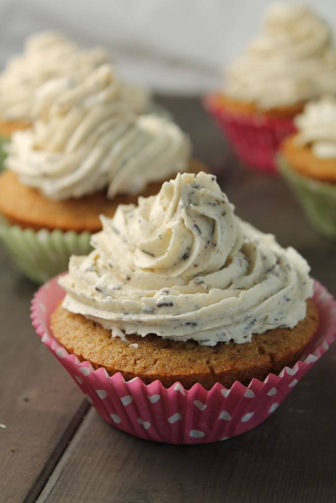 Dairy Free Vanilla Cupcakes
 Moist Gluten Free & Vegan Vanilla Birthday Cupcakes