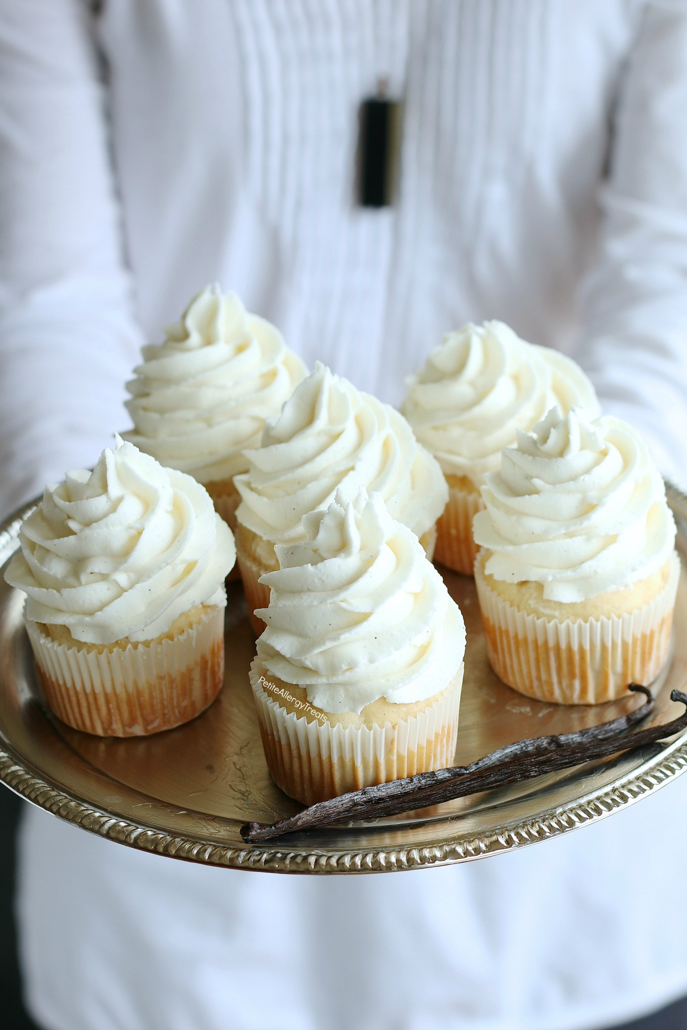 Dairy Free Vanilla Cupcakes
 Bakery Style Gluten Free Vanilla Cupcakes & Allergy Amulet