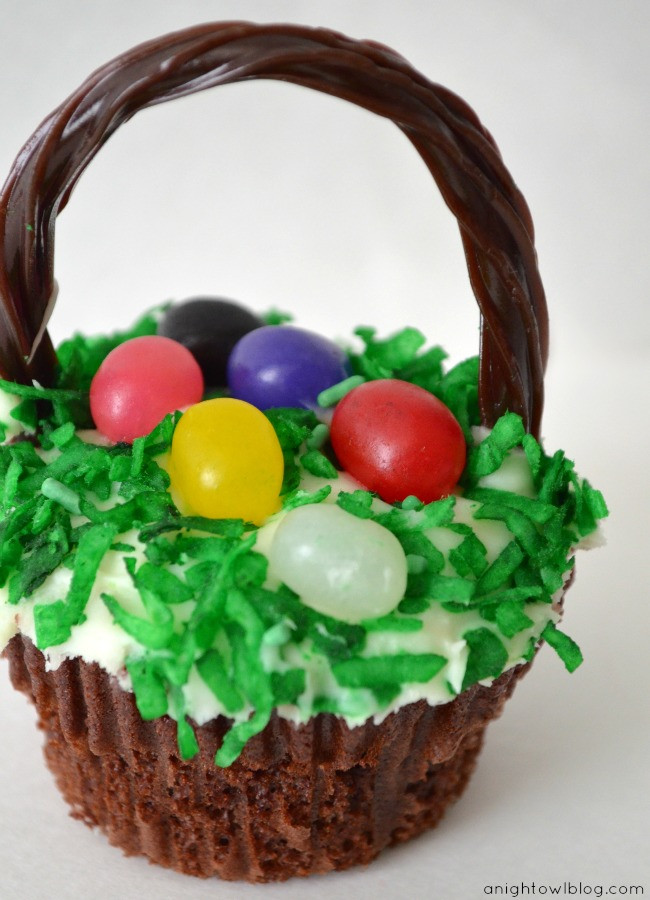 Easter Basket Cupcakes
 Easter Basket Cupcakes