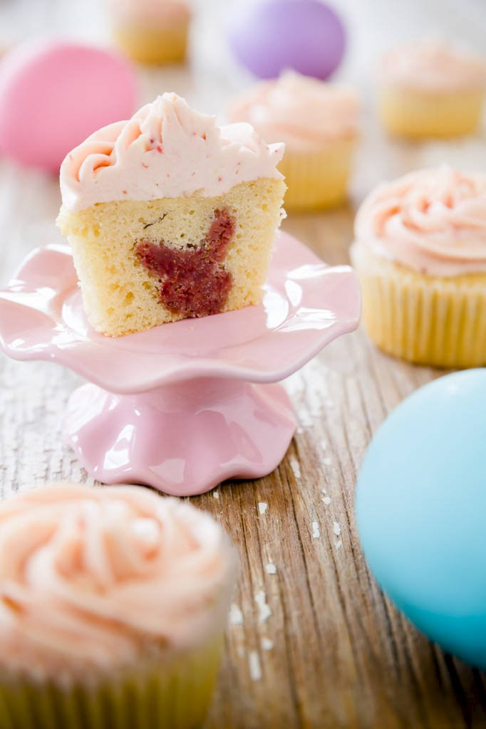 Easter Bunny Cupcakes
 Easter Cupcakes With a Surprise Bunny Inside