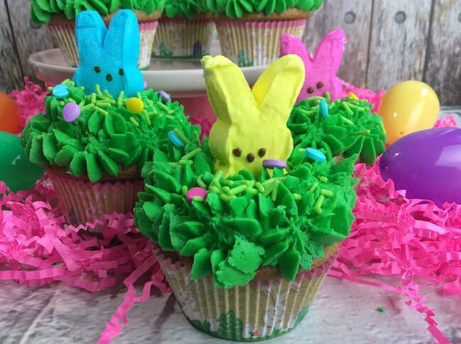 Easter Cupcakes With Peeps
 Peeps Easter Bunny Cupcakes The Soccer Mom Blog