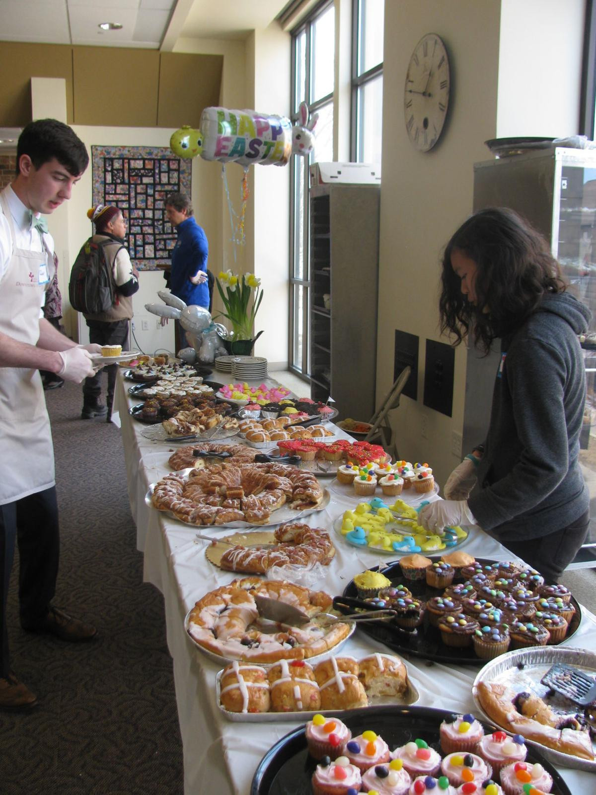 Easter Dinner Chicago
 Serving up ham and camaraderie for Easter