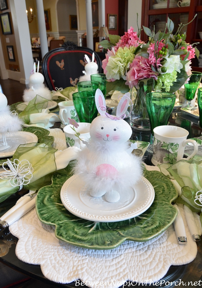 Easter Dinner Plates
 Spring Easter Table Setting & An Easter Decorated Tree