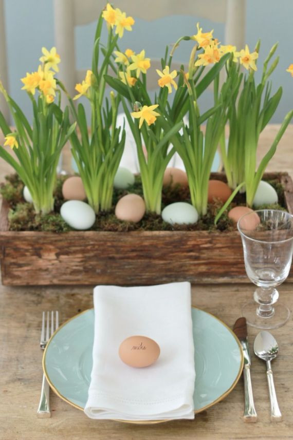Easter Dinner Table Settings
 Creative Easter Table Setting Ideas In Blue And White To