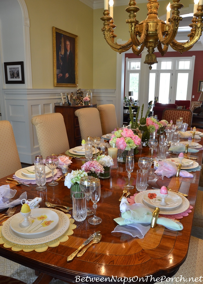 Easter Dinner Table Settings
 Celebrate Spring With a Floral & Bunny Table Setting