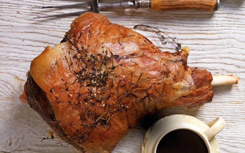 Easter Roast Lamb
 Roasted Easter lamb with easy apple and mint jelly recipe