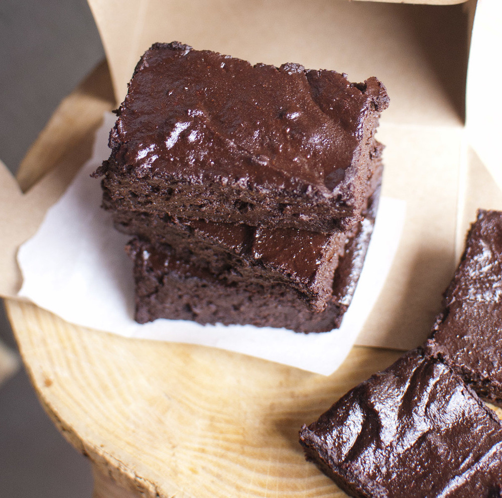 Easy Vegan Brownies The BEST Easy Fudgy Vegan Chocolate Brownies — Fo Reals Life