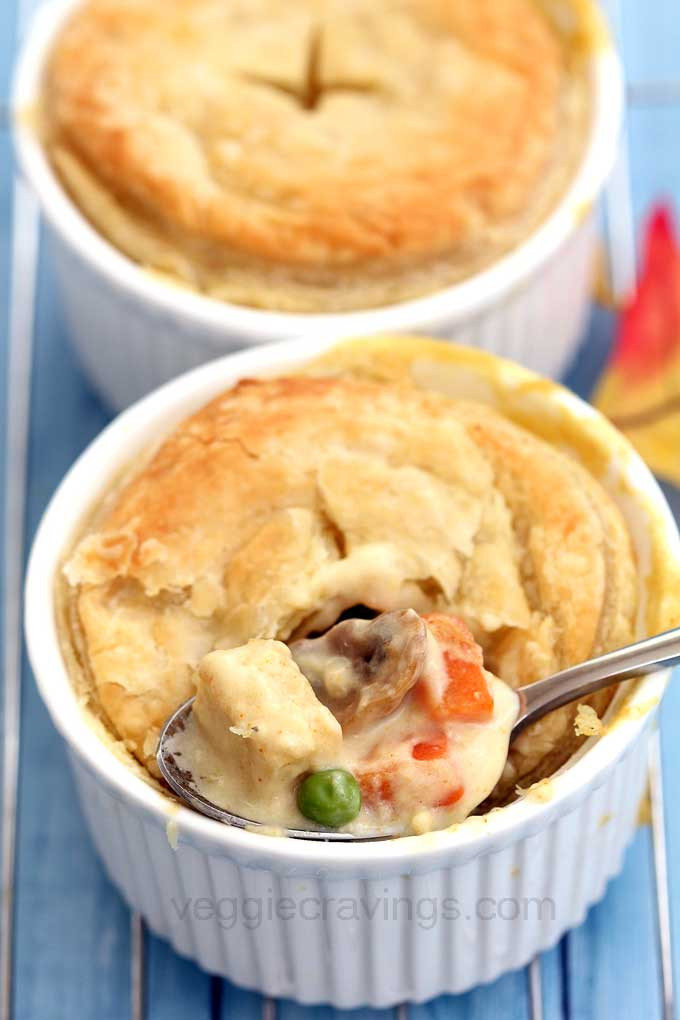 Easy Vegetarian Pot Pie
 Easy Vegan Curry Pot Pie