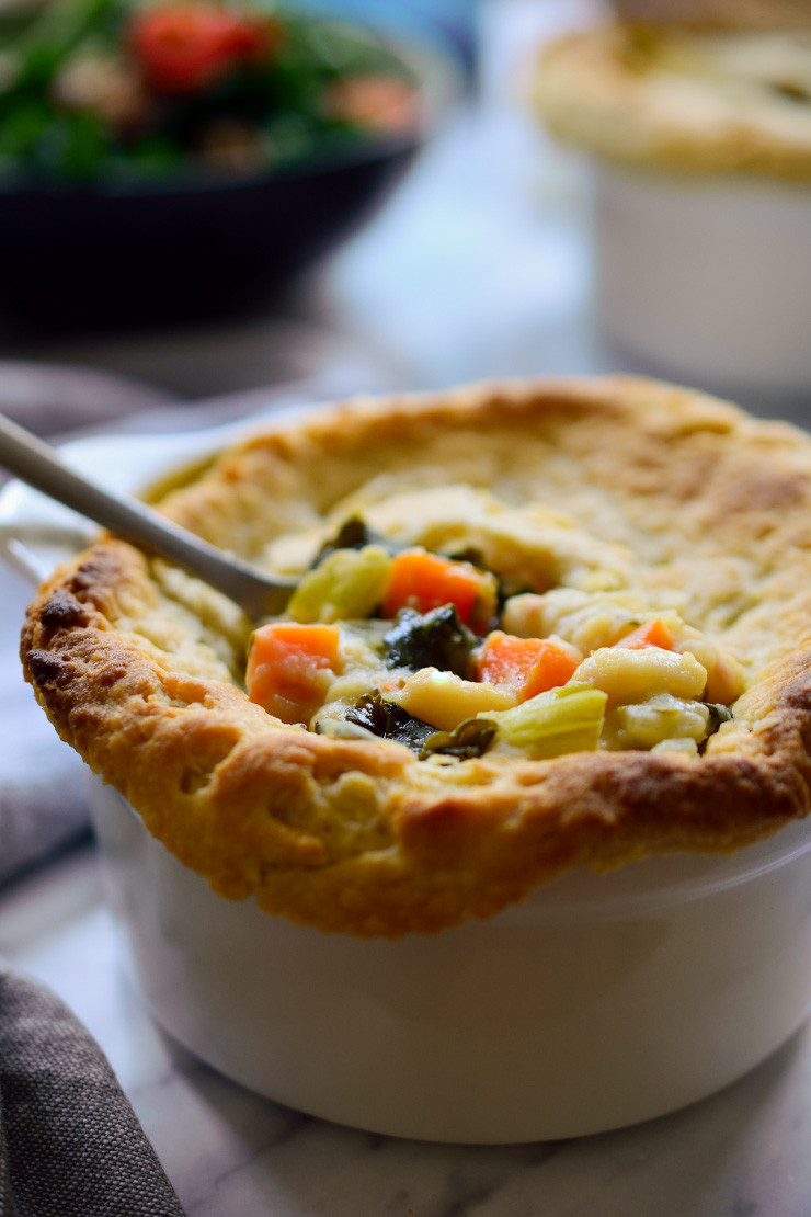 Easy Vegetarian Pot Pie
 White Bean and Kale Vegan Pot Pie