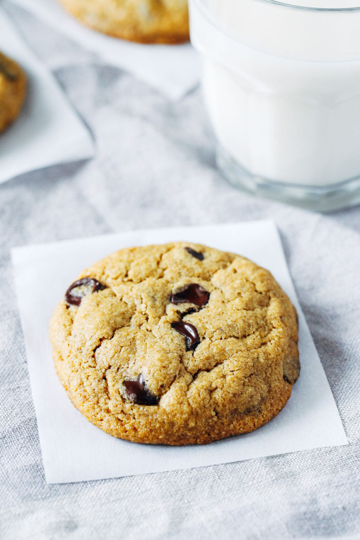 Gluten Free Vegan Chocolate Chip Cookies
 The Best Vegan and Gluten free Chocolate Chip Cookies