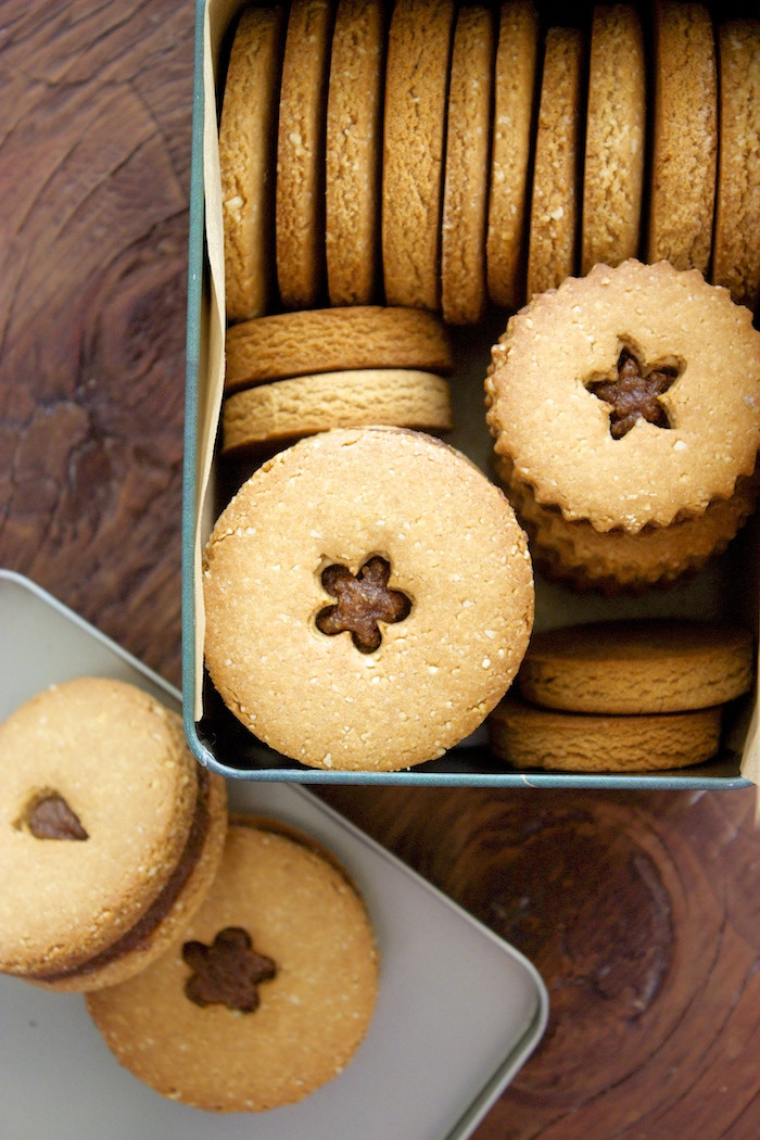 Healthy Almond Butter Cookies
 Healthy Cookies – Quinoa and Almond Flour Cookies with