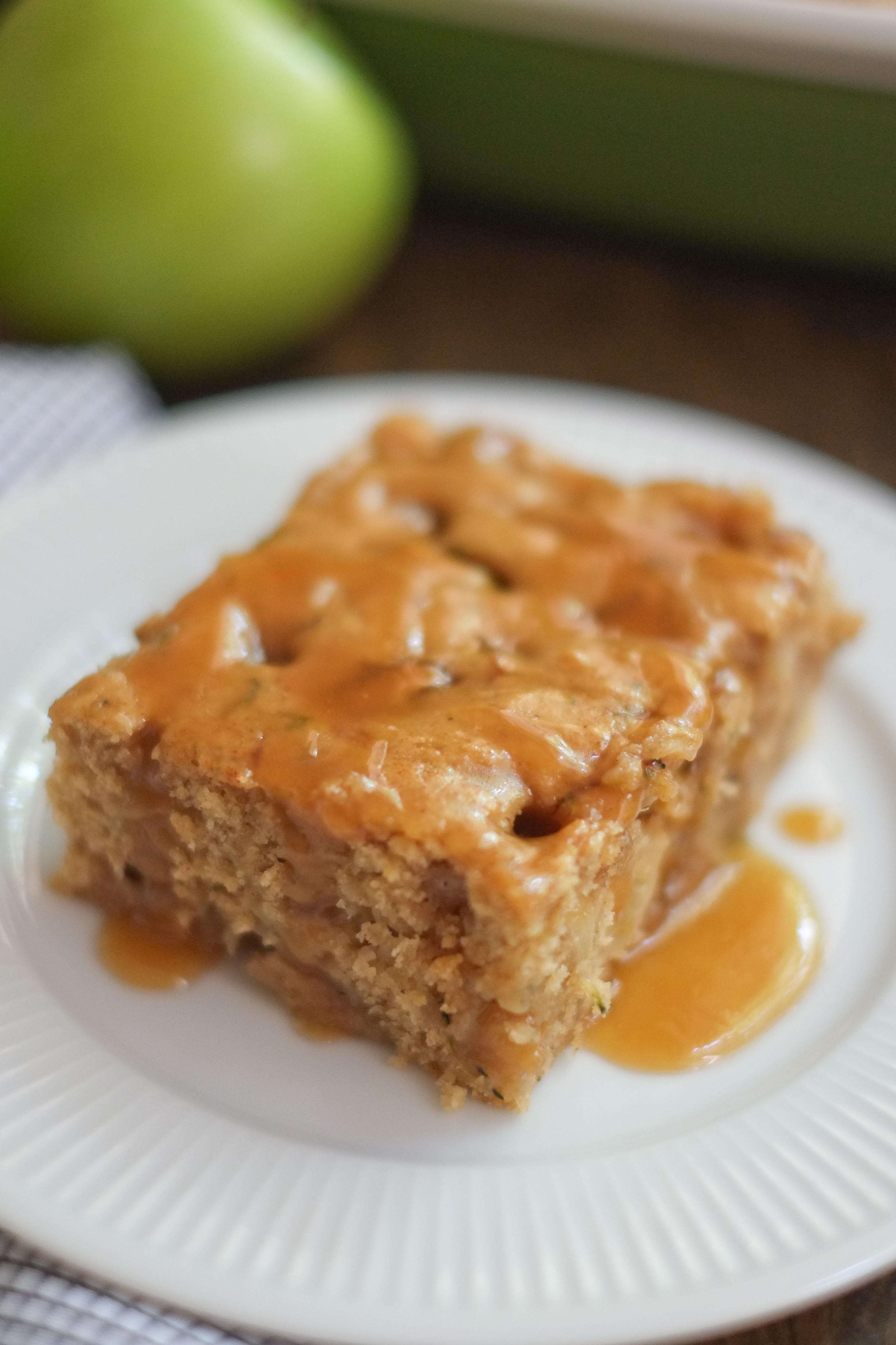 Healthy Apple Cake
 Healthier Caramel Apple Cake