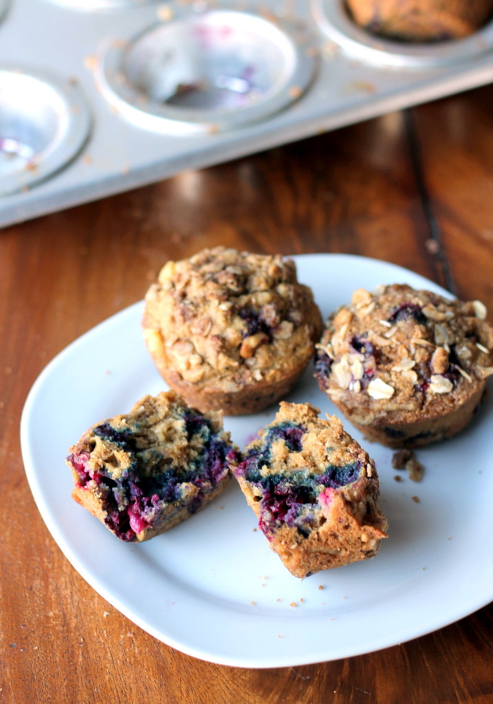 Healthy Blueberry Oatmeal Muffins With Applesauce
 Oatmeal Blueberry Applesauce Muffins with Walnut Oat