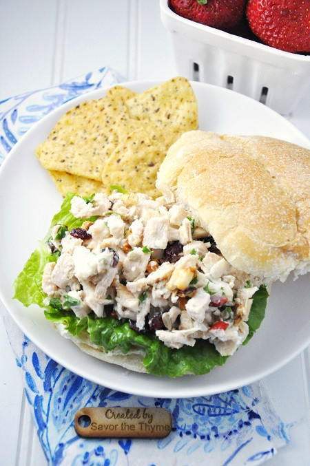 Healthy Chicken Salad Sandwich
 Crunchy & Healthy Chicken Salad Sandwich Recipe with Salad