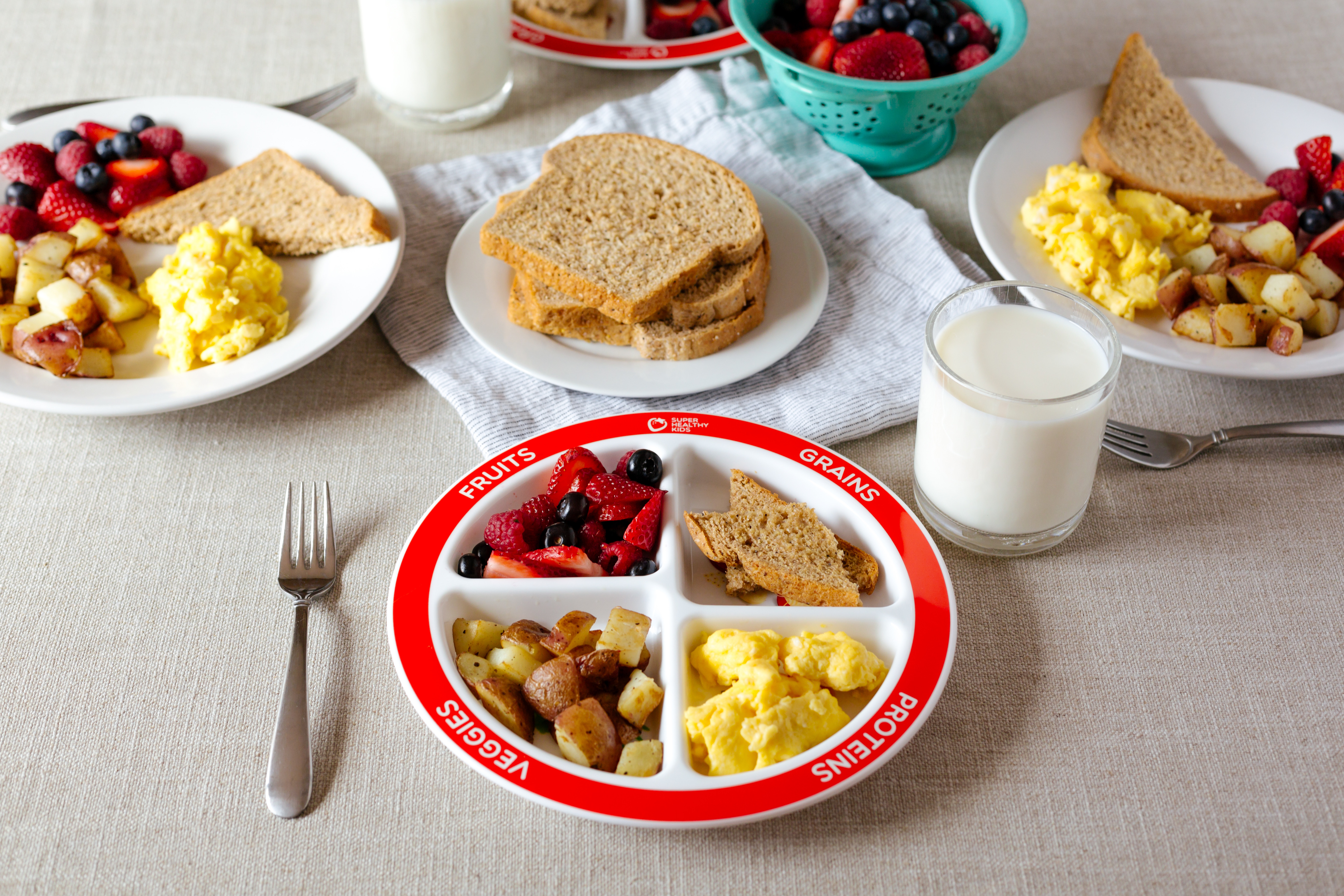 Healthy Kids Breakfast
 Healthy Balanced Breakfast with MyPlate