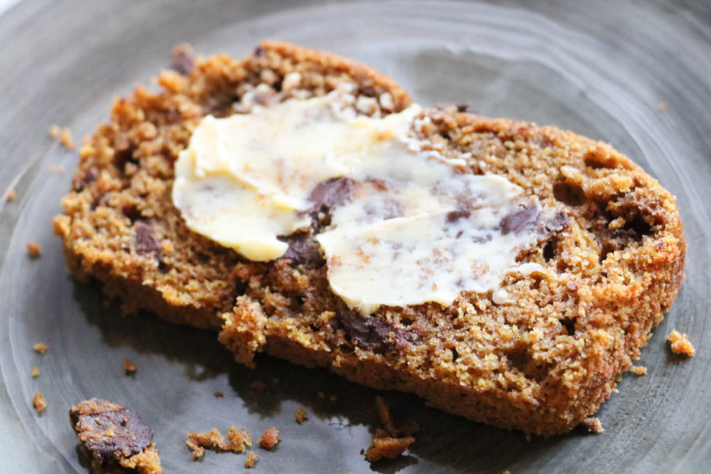 Healthy Pumpkin Chocolate Chip Bread
 Healthy Pumpkin Chocolate Chip Bread