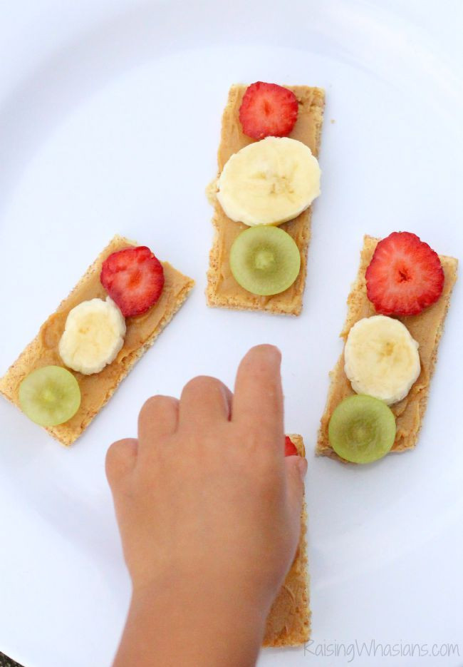 Healthy Snacks For Toddlers And Preschoolers
 Traffic Light Snack for Toddlers Pinterest