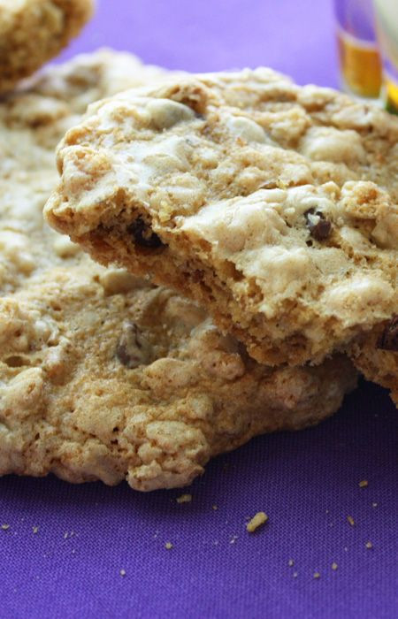 High Fiber Cookie Recipes
 Crispy Crunchy Oat Cookies recipe from Jenny Jones
