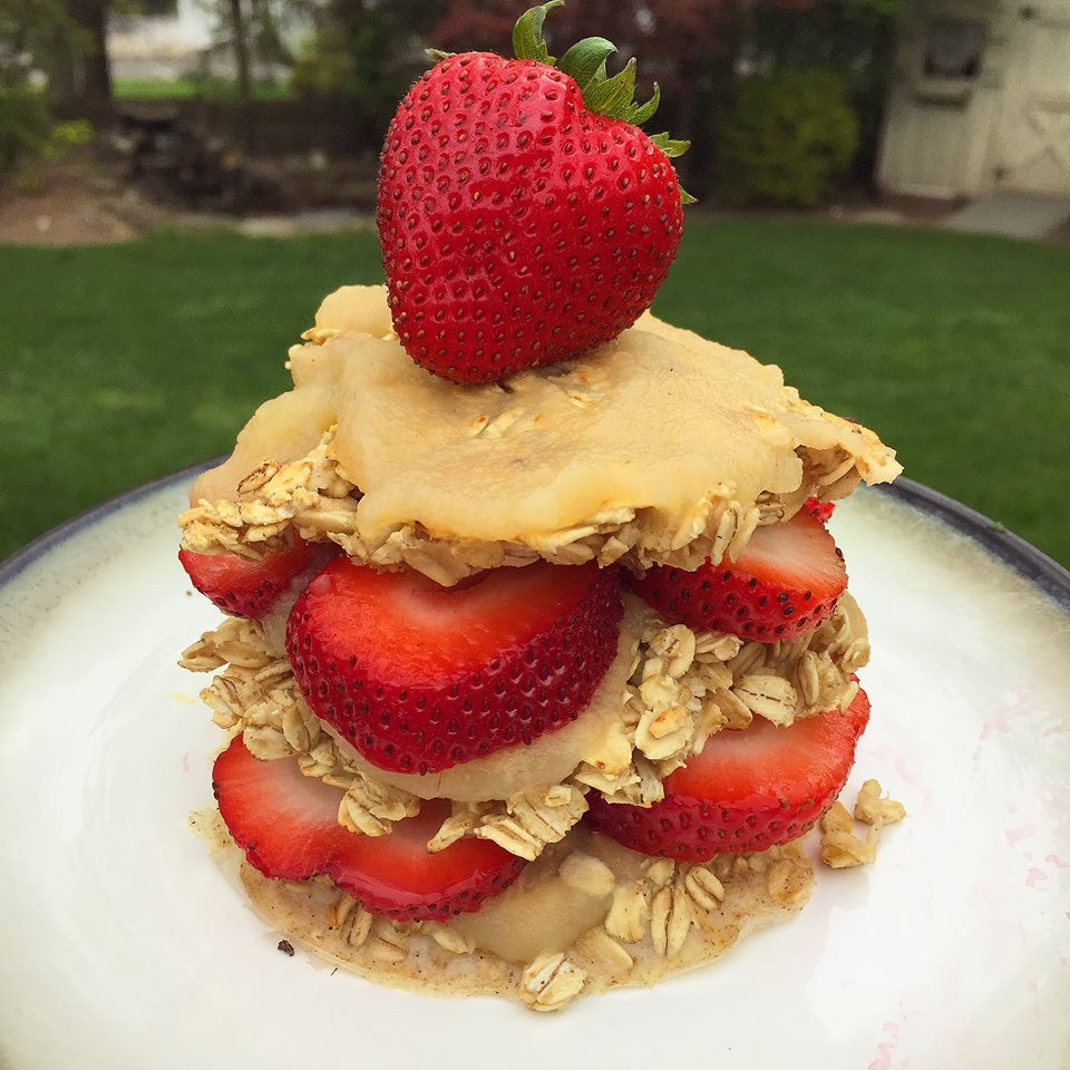 High Fiber Desserts
 Stacked Strawberry Oatcakes Further Food