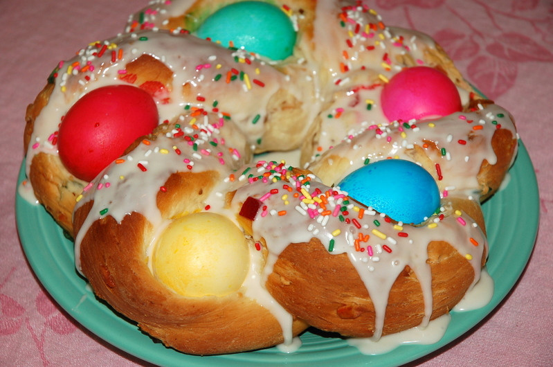 Italian Easter Bread With Hard Boiled Eggs
 Italian Easter Breads