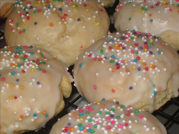 Italian Easter Cookie Recipes
 Italian Lemon Cookies With Sprinkles Recipe Food