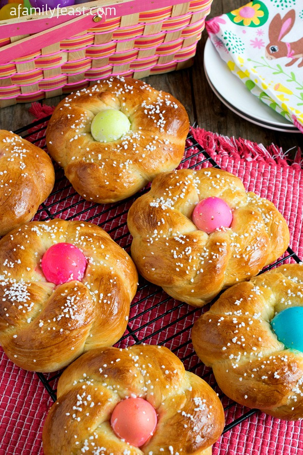 Italian Easter Dinner Traditions
 Italian Easter Bread Pane di Pasqua A Family Feast