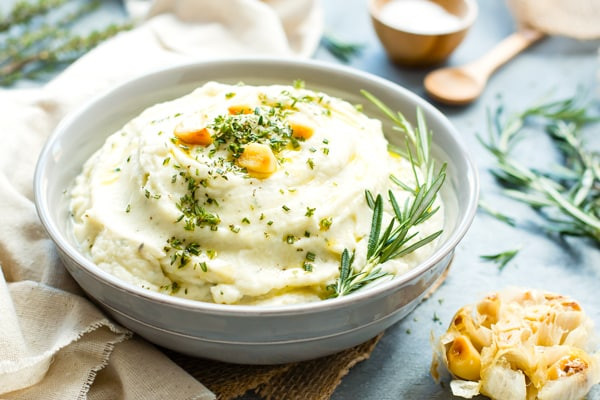 Keto Cauliflower Mash
 Roasted Garlic Mashed Cauliflower