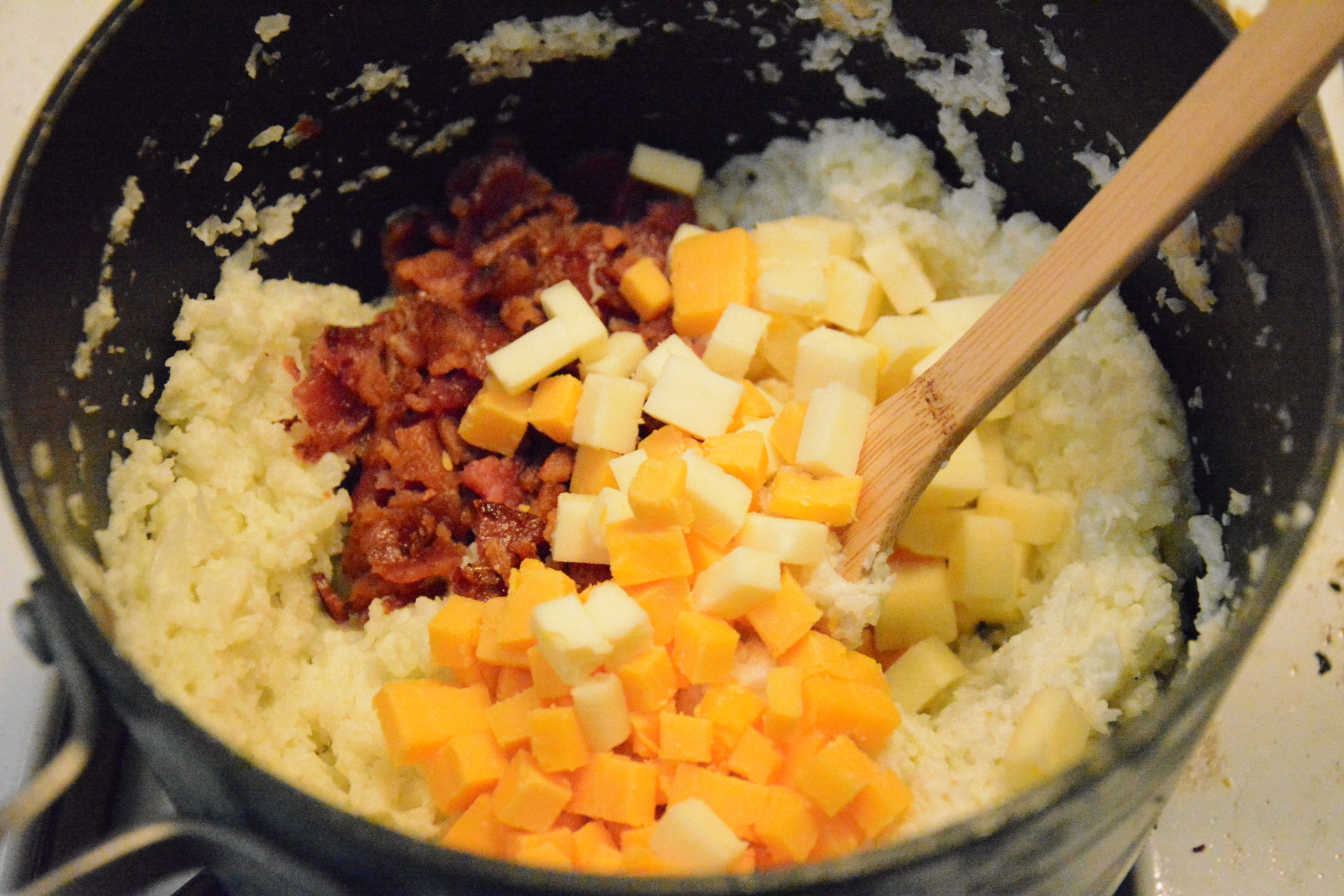 Keto Cauliflower Mash
 Mashed Cauliflower Caveman Keto