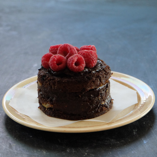 Keto Chocolate Zucchini Cake
 Ketogenic Zucchini Cake