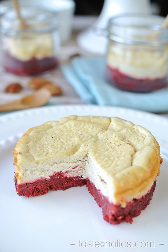 Keto Red Velvet Cake
 Low Carb Red Velvet Cheesecake with Cinnamon Butter