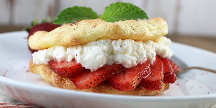 Keto Strawberry Cake
 Easy Keto Strawberry Shortcakes