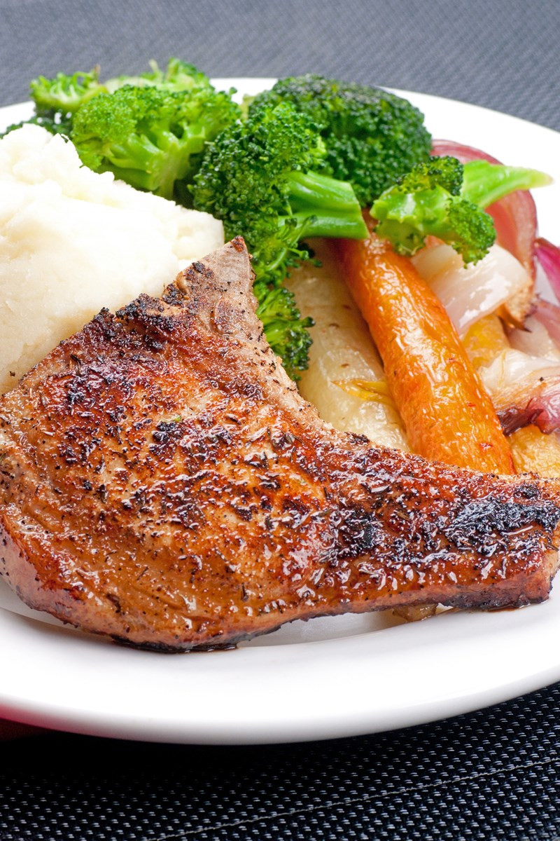 Low Calorie Pork Chops
 Low Calorie Smoky Grilled Pork Chops