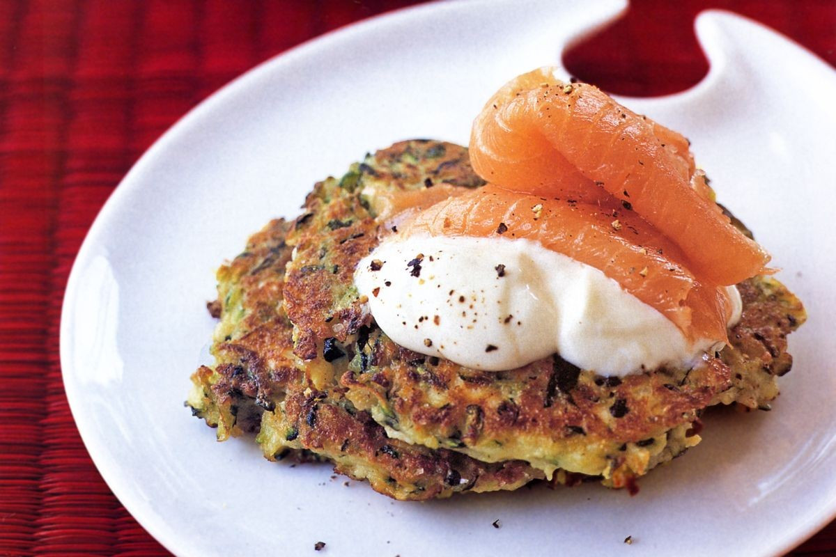 Low Calorie Salmon Recipes
 Zucchini fritters with sour cream and smoked salmon