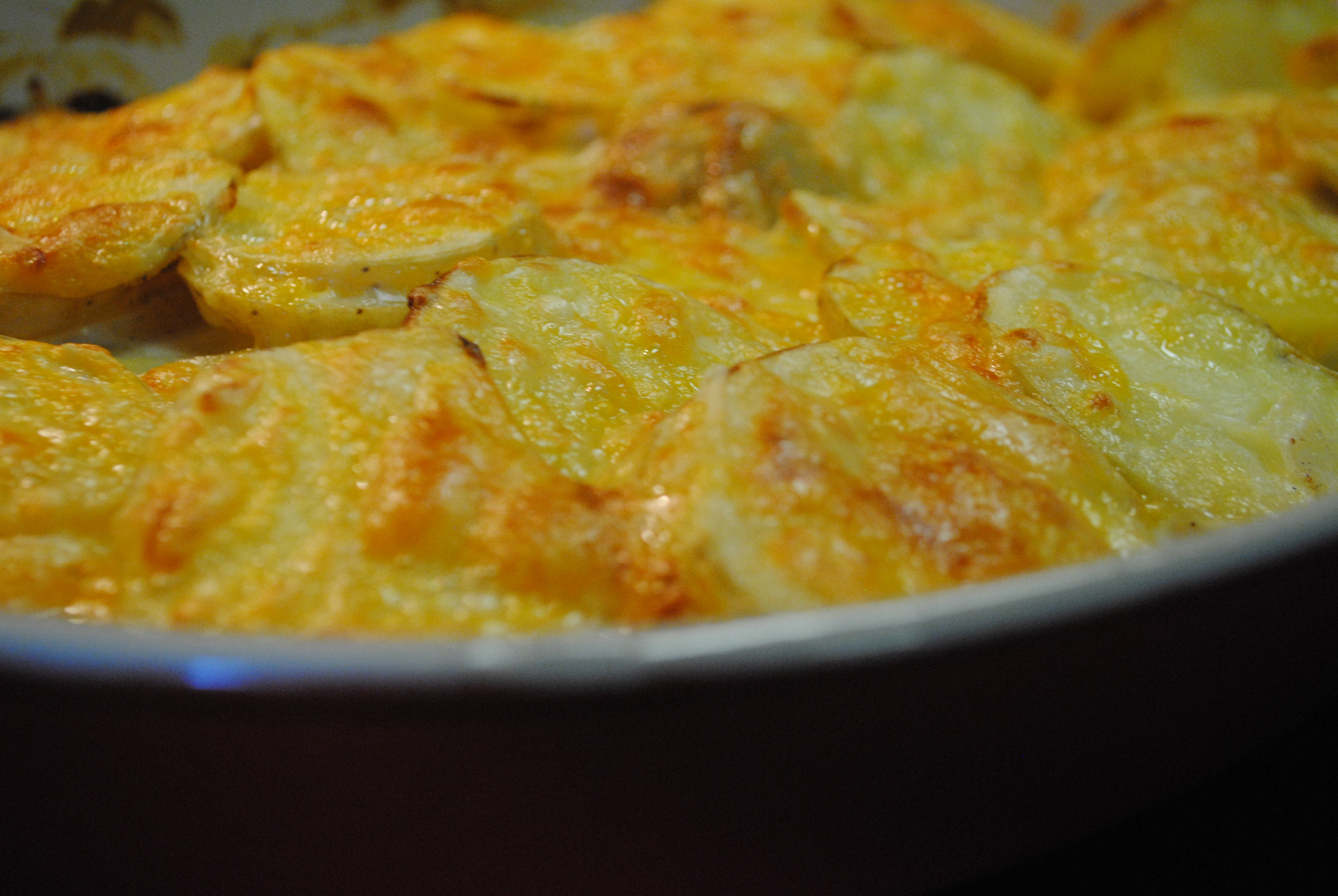 Low Calorie Scalloped Potatoes
 Low fat scalloped potatoes